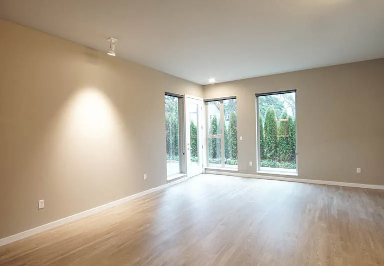 Stylish Garden Level-1 Bdr w/ Dishwasher & Laundry in Sellwood! — Photo 3