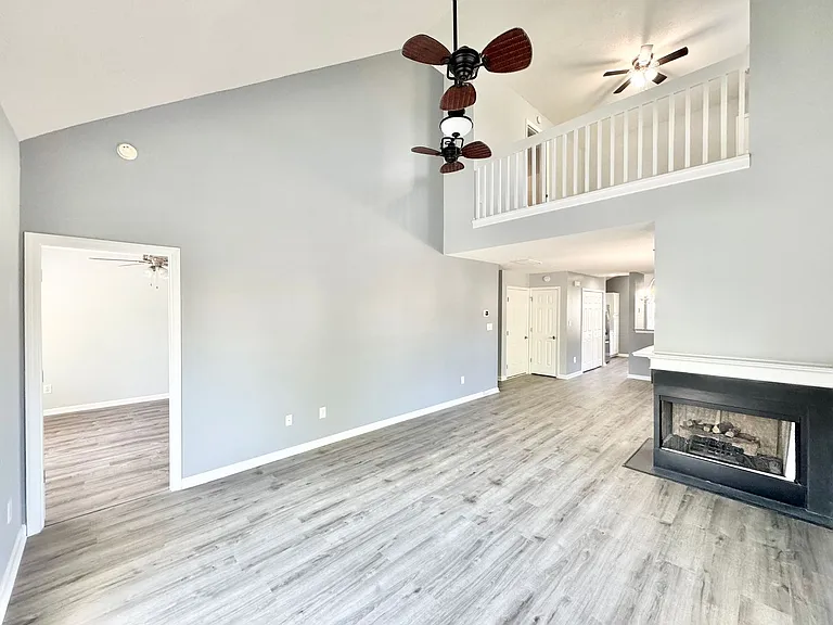 1 Cambridge Oak Cir — Photo 10