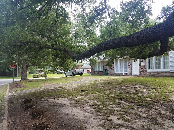 4th image of 1319 Chalmette Ave