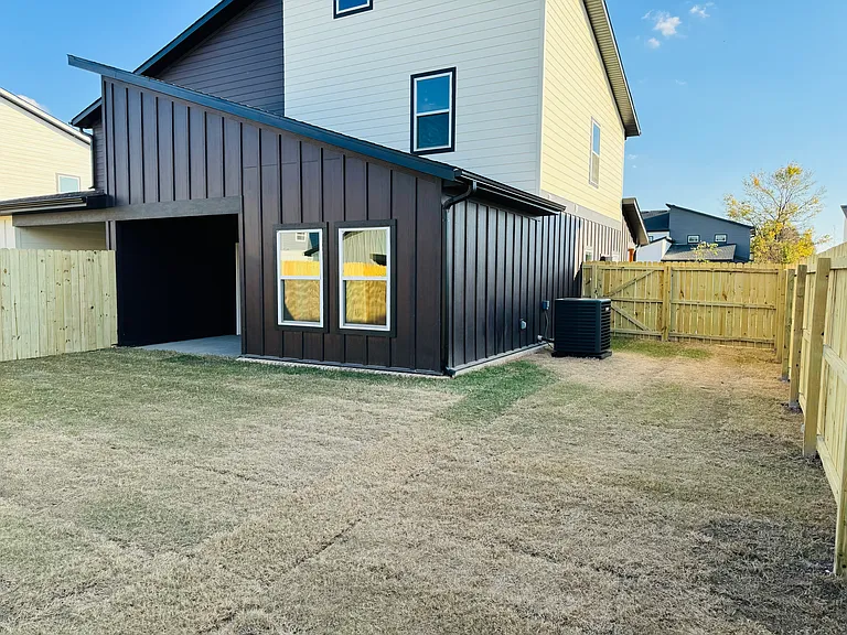 1506 SW Poigai Way #2 — Photo 24