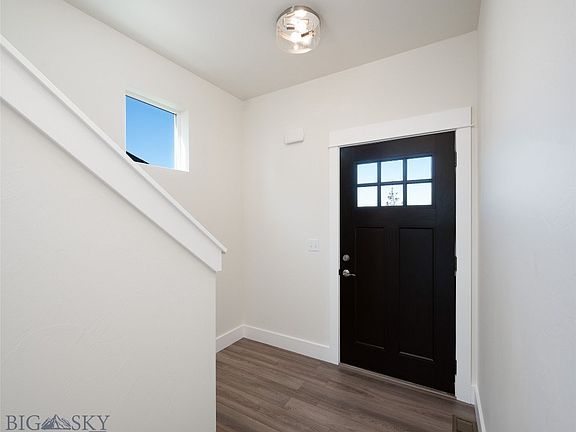3rd image of 608 Winston Ln #A/b