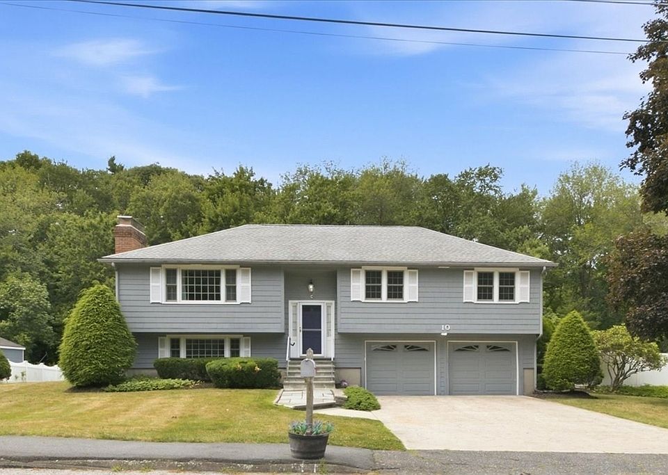1st image of 10 Wildwood Dr