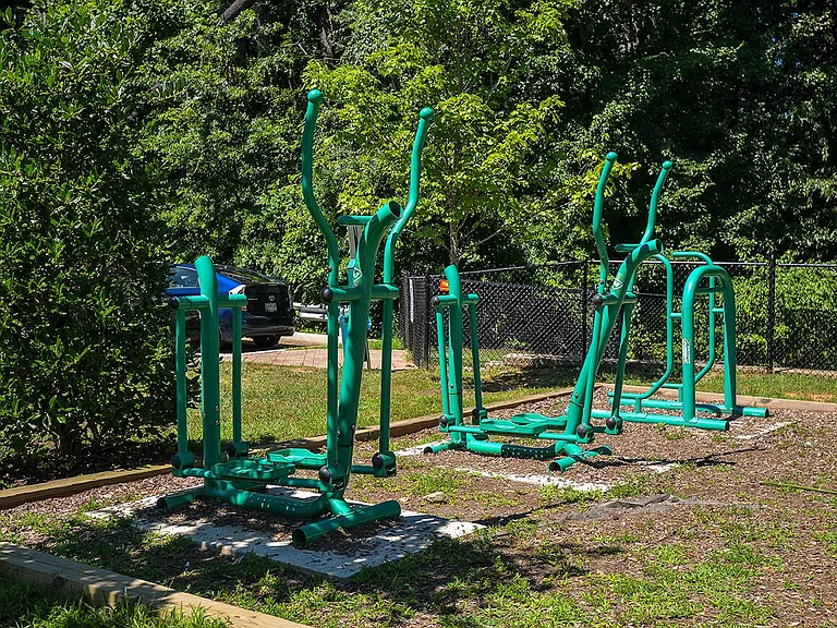 Orchard Park — Photo 21