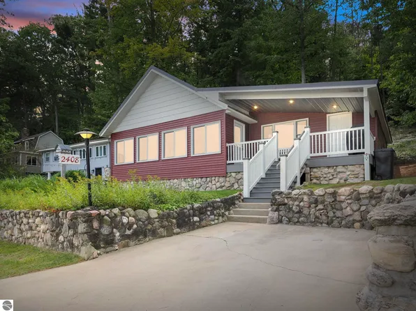 2408 Pinehurst Trl, Traverse City, MI 49696