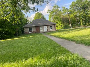 1518 Bloomfield Rd, Cape Girardeau, MO 63703