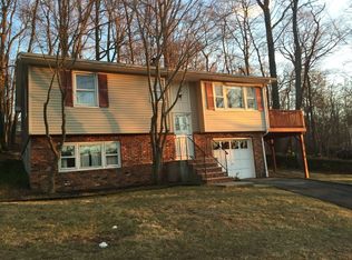 21 Chincopee Rd, Lake Hopatcong, NJ 07849