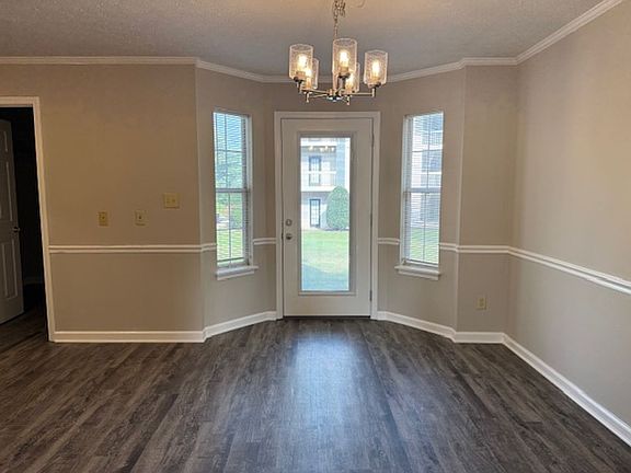 3rd image of 1305 Sun Way APT D