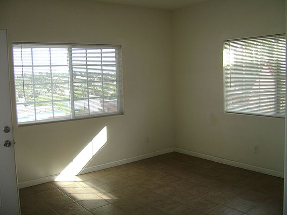 4th image of 3132 G St