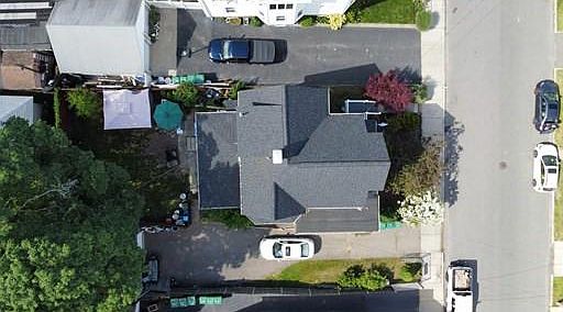 3rd image of 128 Grant Ave