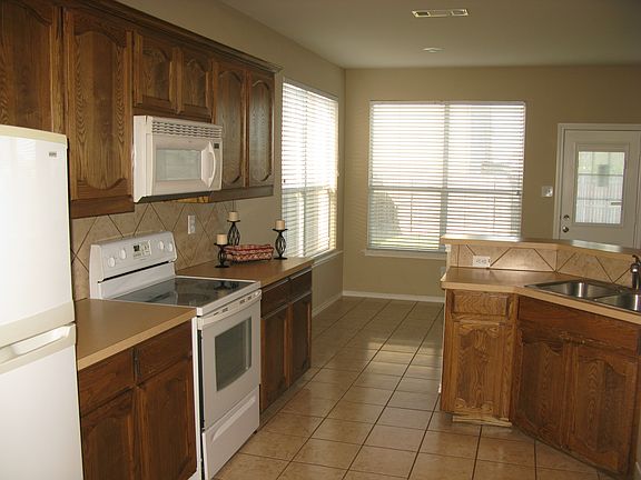 5th image of 12920 Hurricane Ln