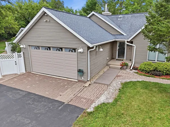 W6479 Gem Ave, Endeavor, WI 53930