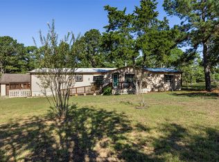 260 Pine Valley Loop, Smithville, TX 78957