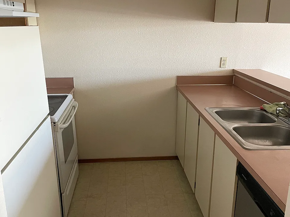Ridgecrest Apartments