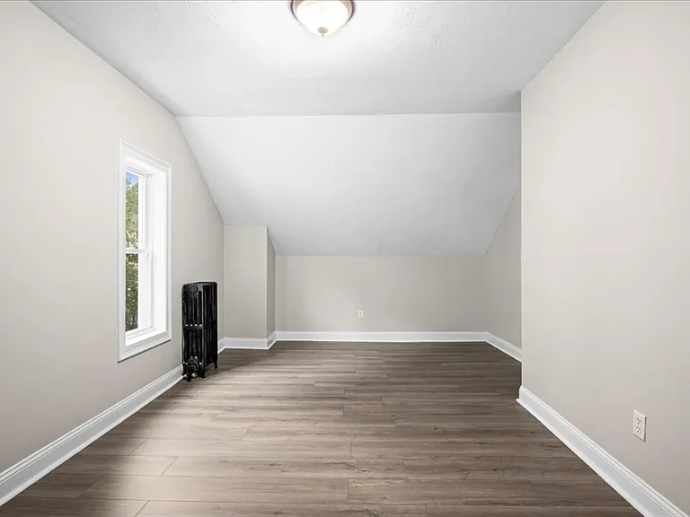 36 Cedar St #2A — Photo 13