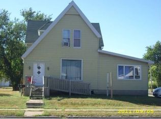 518 Buchanan St, Carthage, IL 62321