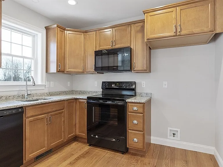 149 Lowell Rd #U-1 — Photo 9