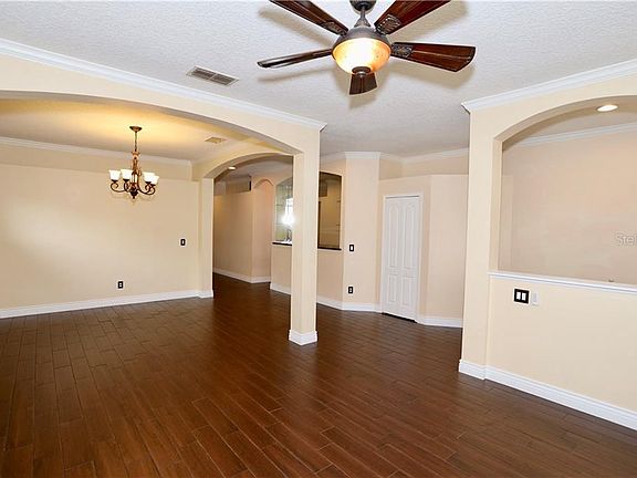 4th image of 2839 Dover Glen Cir