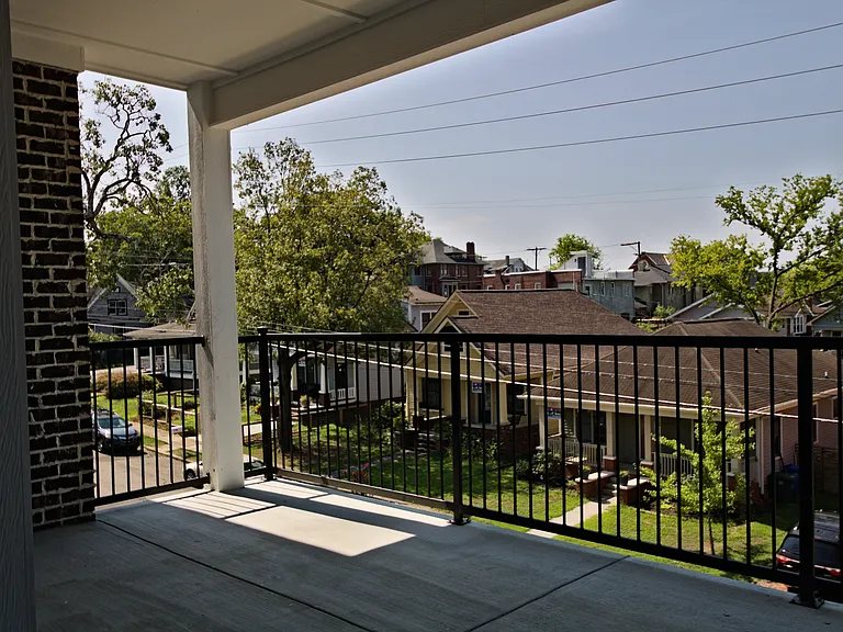 1805 Duncan Ave — Photo 8