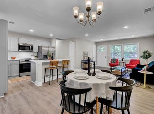 202 Hollywood Dr, Goose Creek, SC 29445