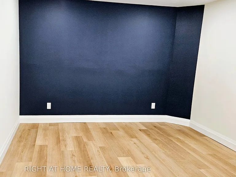 31 Swansea St #BASEMENT — Photo 11