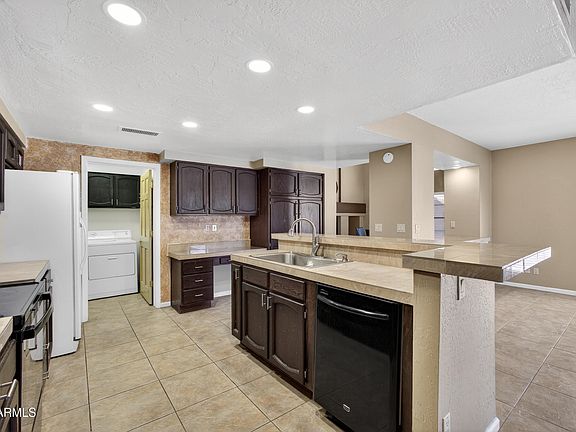 5th image of 6638 E SUGARLOAF Street