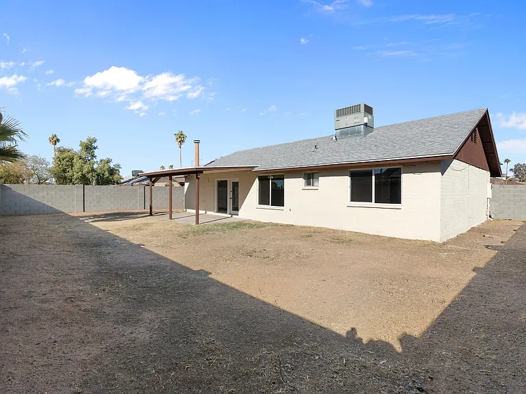 4043 W Sweetwater Ave — Photo 20