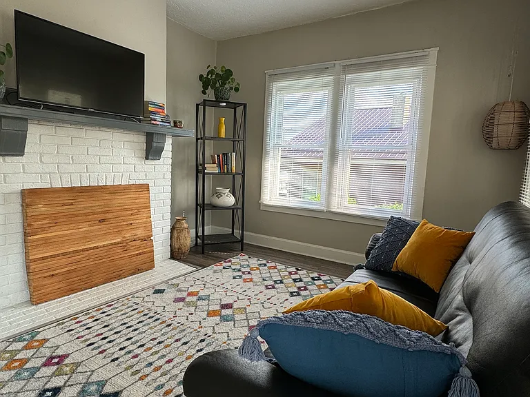 172 Lincoln Dr — Photo 7