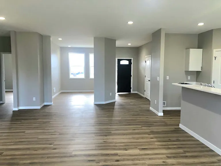 4153 Fallen Oak Dr — Photo 3