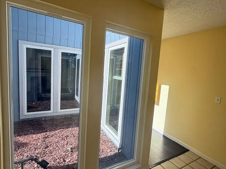 7821 Magnolia Ave — Photo 4