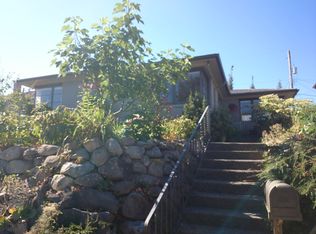 3769 SW Grayson St, Seattle, WA 98126