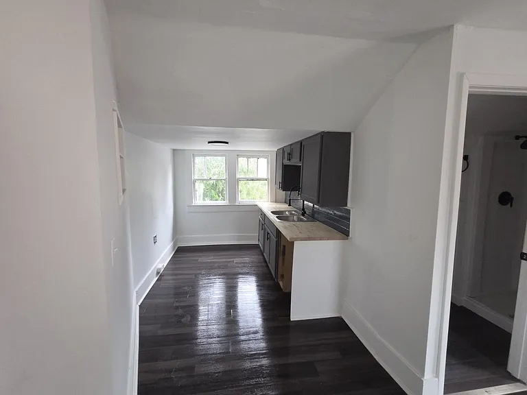 3923 Springfield Blvd #3 — Photo 27