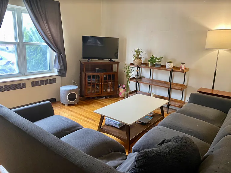 24 Brock St #1 — Photo 7