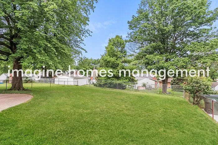 10685 Plainfield Rd — Photo 13
