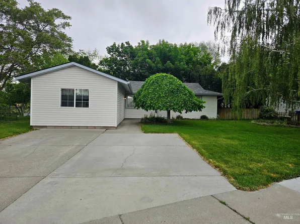 716 6th Ave E, Jerome, ID 83338