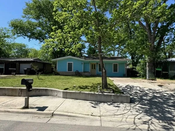 1113 Cheatham St, San Marcos, TX 78666