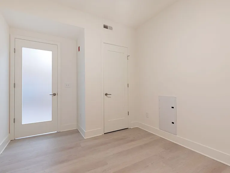 Wharton Flats — Photo 14