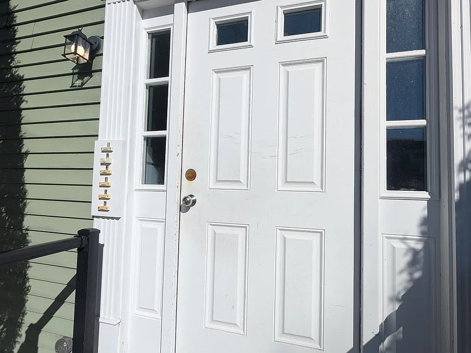 471 High St #4