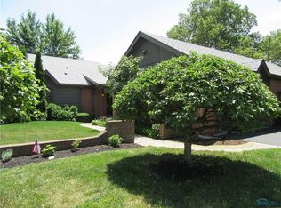28 Kingsview Dr, Perrysburg, OH 43551