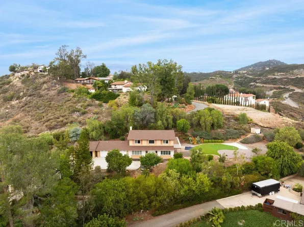 26337 Sky Dr, Escondido, CA 92026