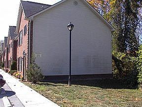 1st image of 1809 W Lakeview Dr APT 27