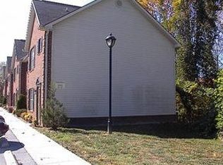 1809 W Lakeview Dr APT 27, Johnson City, TN 37601