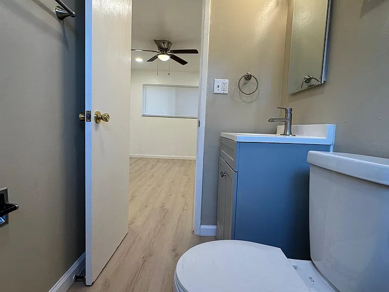 845 Bancroft Way #L — Photo 19