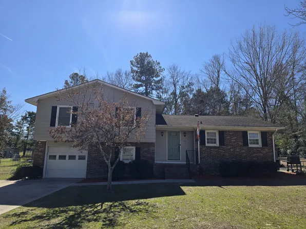 41 Westfield St, Barnwell, SC 29812
