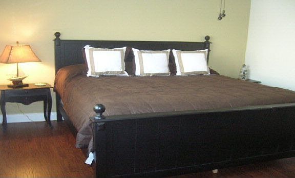 3rd image of 850 Mallery St #6O