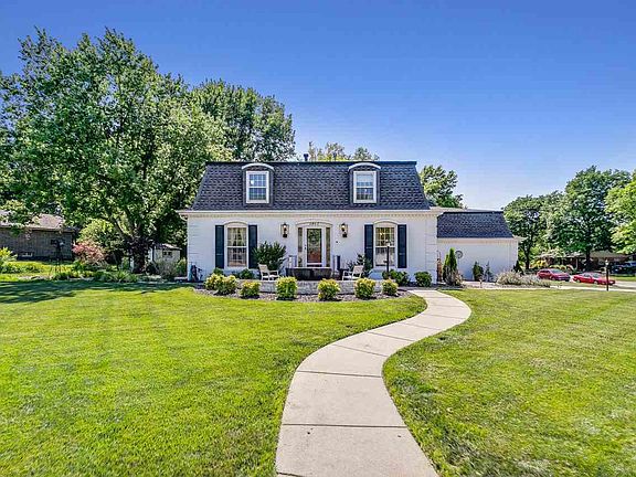 2nd image of 1861 Circle Dr
