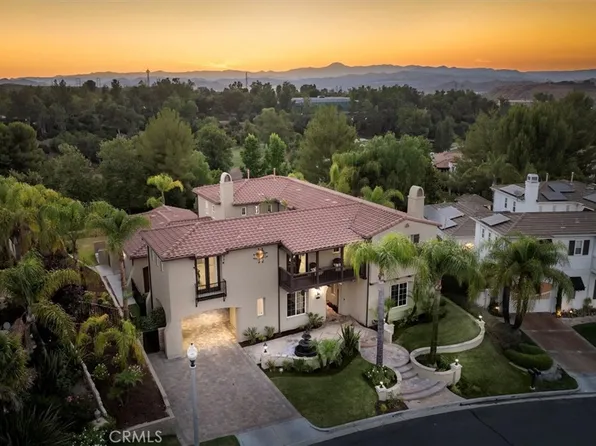 24816 Los Altos Dr, Santa Clarita, CA 91355
