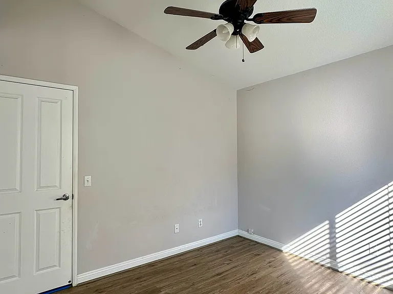 240 Sierra Madre Way — Photo 44