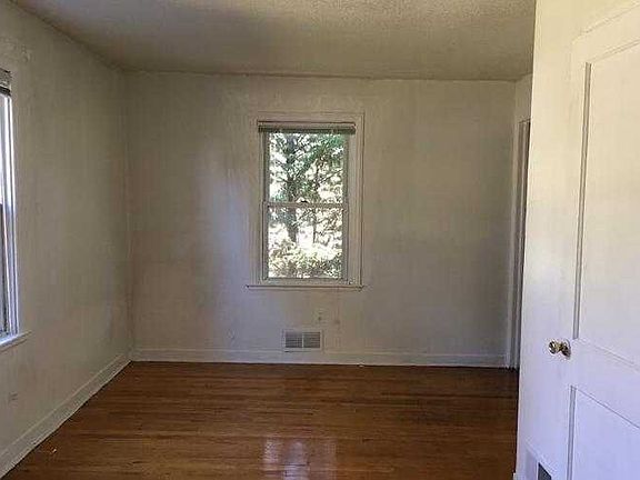 Main Level Maser Bedroom