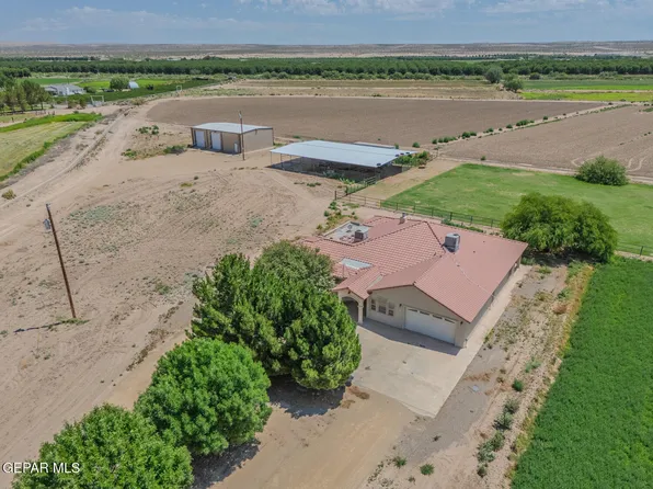 15201 Alameda Ave, Fabens, TX 79838