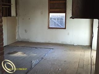 4th image of 18006 Birmingham St